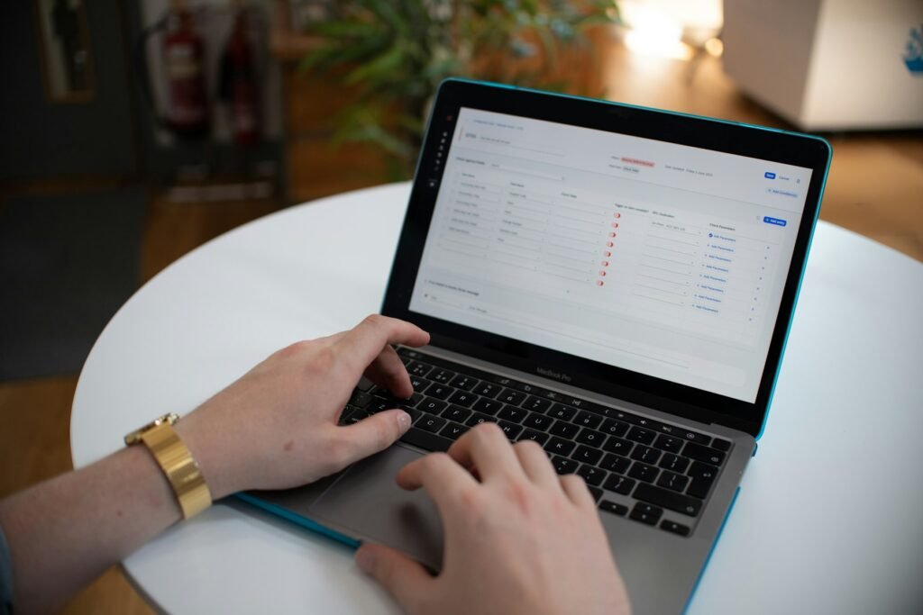 Chatbot vs AI Agent: What’s the Difference for Your Business?